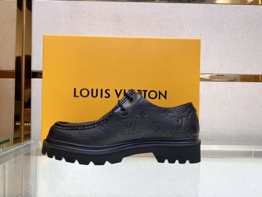 Louis Vuitton Shoe 